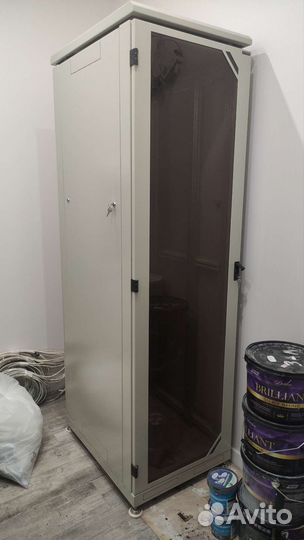 Шкаф телекоммуникационный