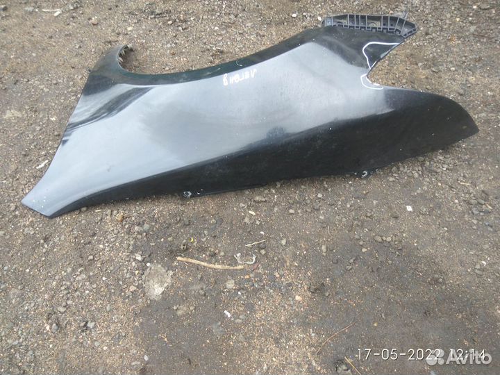 Крыло переднее левое на Хонда Легенд 2007 года