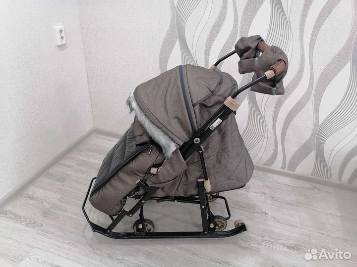 Детские санки с колесами