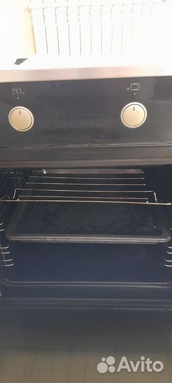 Встраиваемый духовой электрический шкаф,б/у