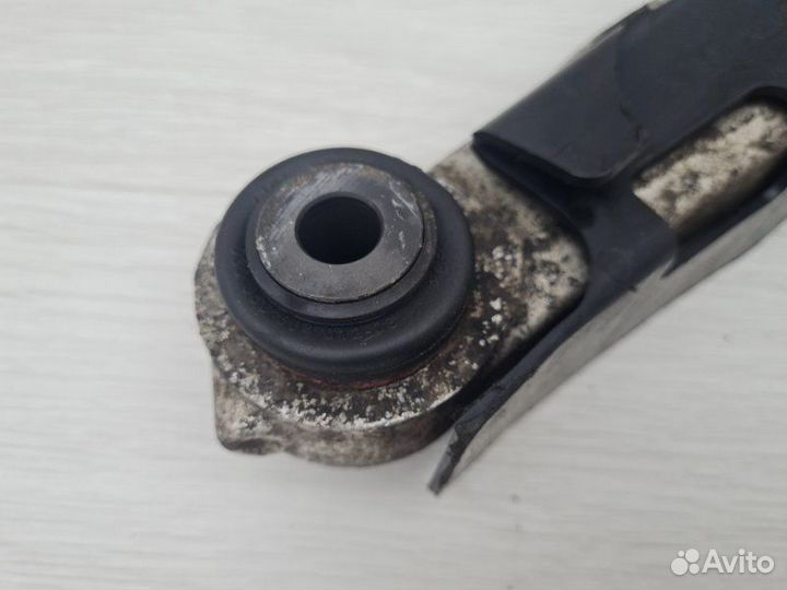 Рычаг передний левый Jaguar Xe X760 204DTD 2015