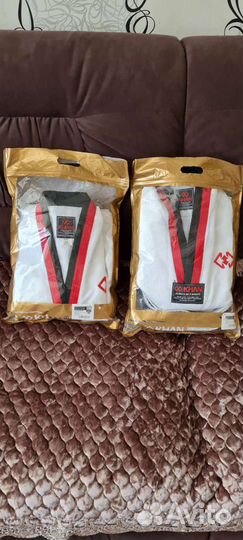 Кимано для текхвандо размер 120 и 130,новый в отли