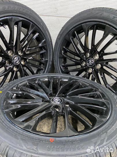Колеса Toyota Camry в сборе. 235 45 R18
