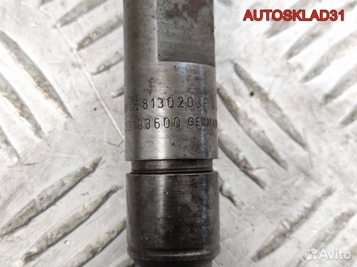 Форсунка дизельная VW Golf 4 1,9 AQM 028130203F