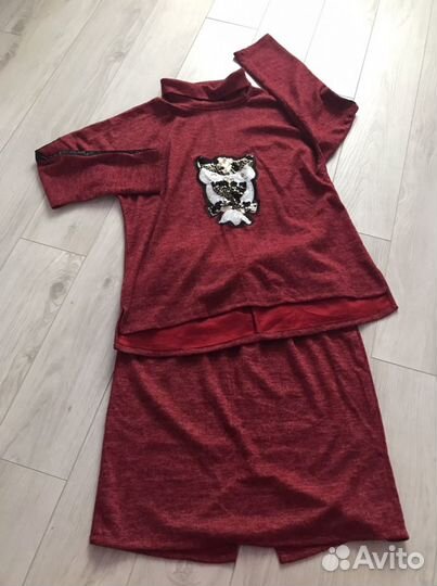 Новый женский костюм с юбкой 54 размер