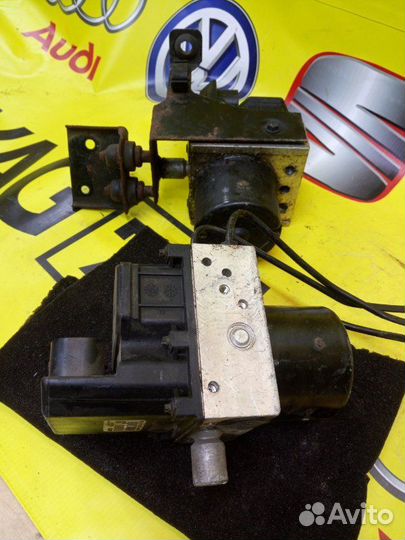 Блок abs передний Skoda Fabia хетчбек 4 дв. 1.2