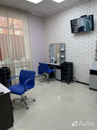 Аренда рабочего места мастера маникюра, парикмахер