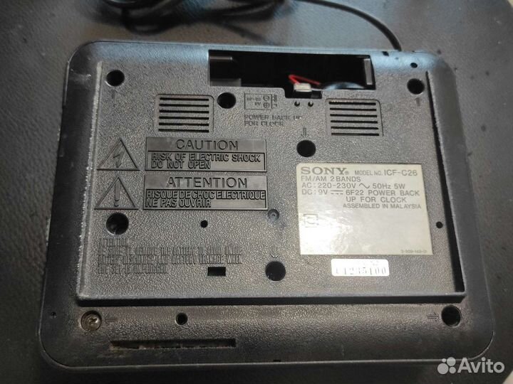 Радио часы будильник sony icf-c26
