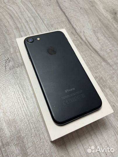 iPhone 7, 32 ГБ