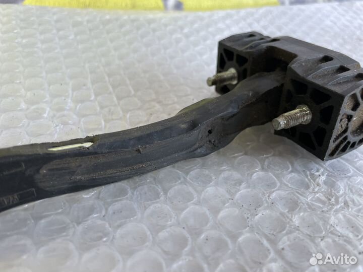 Ограничитель двери передний Астра Н Astra H