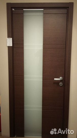 Двери межкомнатные бу Волховец, Италия