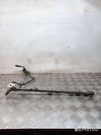 Топливная рампа Lexus Is200 седан 2.0 1GFE 2004