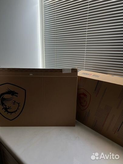 MSI Raider GE76 12UGS