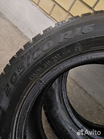 Pirelli Ice Zero 205/60 R16 96T