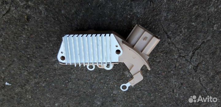 Регулятор напряжения генератора tойота