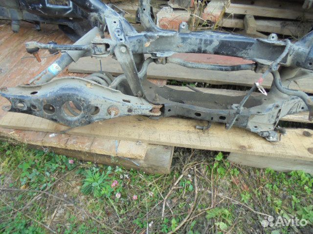 Подрамник задний Тойота Рав 4