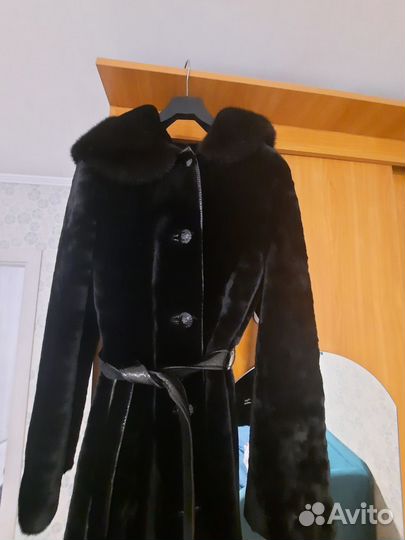 Шуба мутоновая с норкой с капюшоном р 46-48