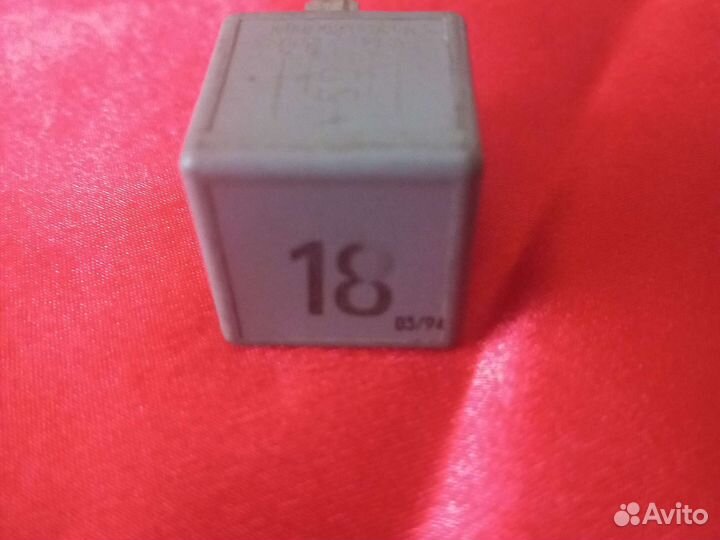 Реле 18 Audi Volkswagen 4х Контактное