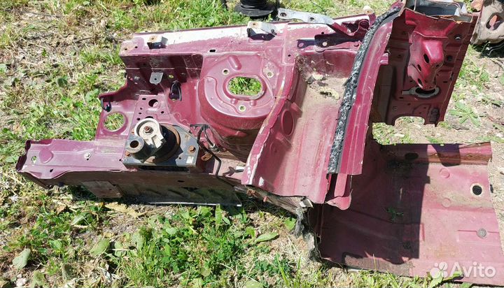 Четверть лонжерон правый Hyundai Verna