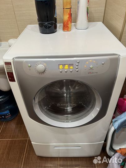 Стиральная машина Ariston aqualtis 7,5 кг