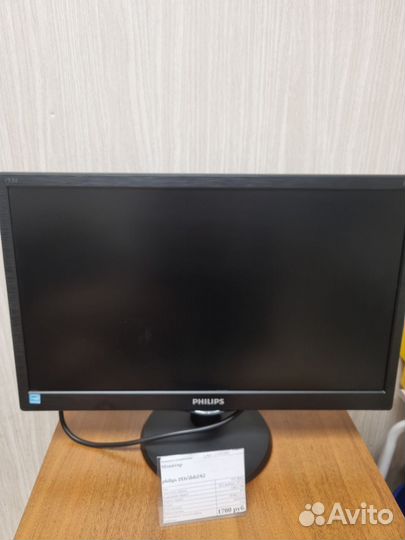 Монитор для компьютера philips