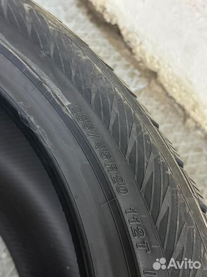 Yokohama IceGuard Stud IG65 285/45 R20 112T