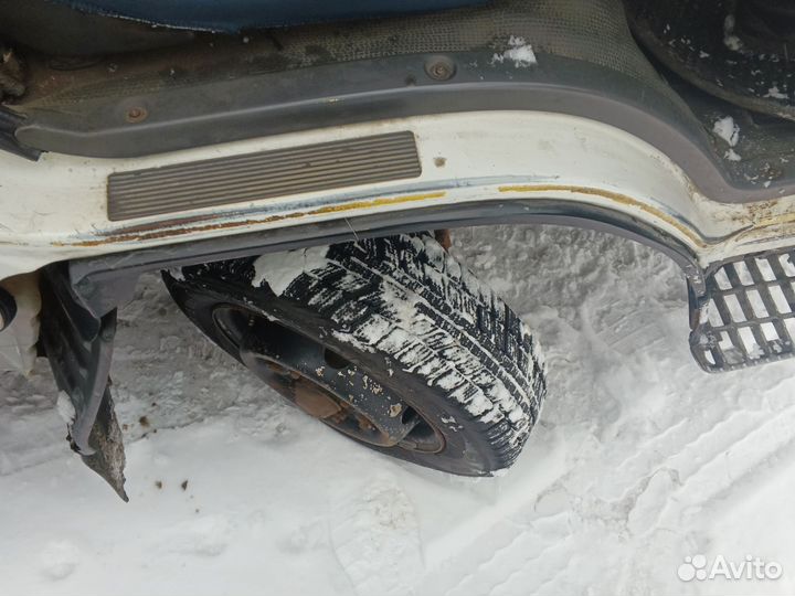 Nissan Atlas