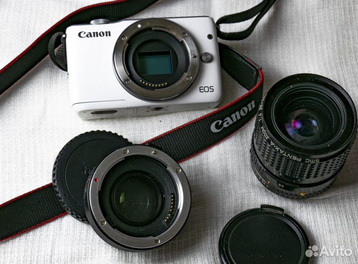 Фотокамера canon M10