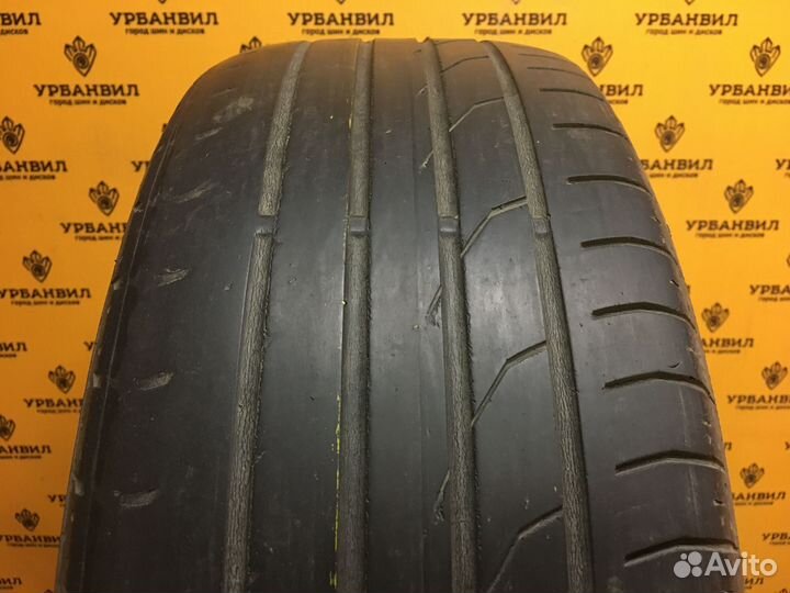 Continental ContiPremiumContact 2 215/55 R17 94V