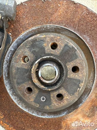 Ступица передняя правая Audi A6 C7 cduc 2012