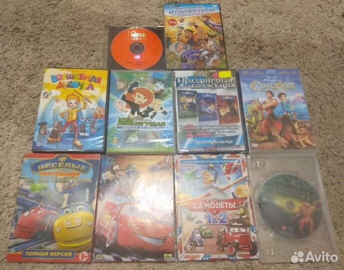 DVD-диски с мультфильмами и детскими фильмами