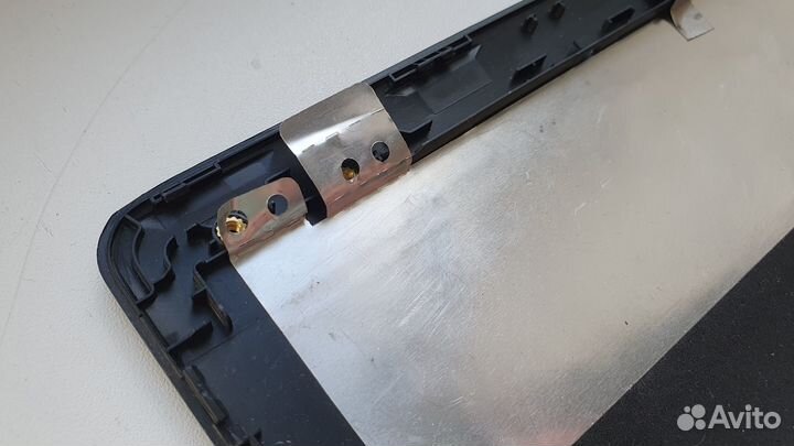 Б/у Крышка матрицы Asus X550D для slim матриц