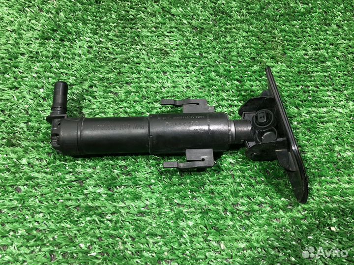 Форсунка омывателя фар девая на BMW G11/12