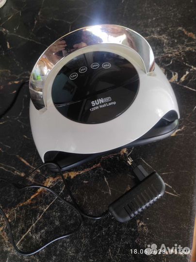 Лампа для ногтей
