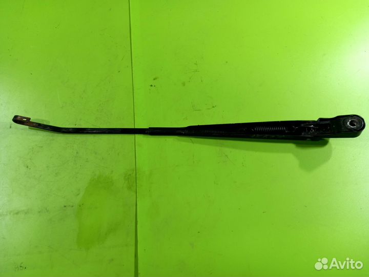 Поводок стеклоочистителя левый для Renault Logan 1