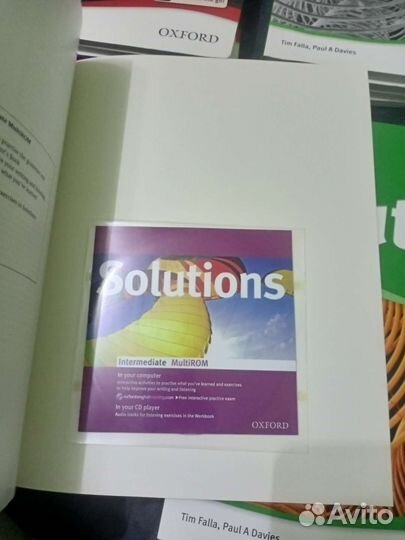 Учебники Solutions 4 вида