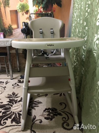 Стул для кормления