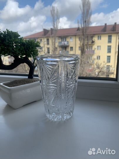 Ваза хрустальная