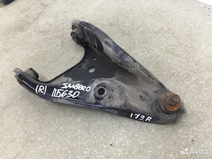 Рычаг передний правый Renault Sandero 2014