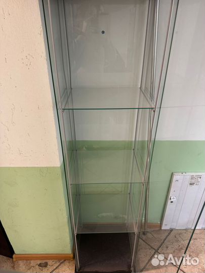 Стеллаж IKEA. Витрина стеклянная