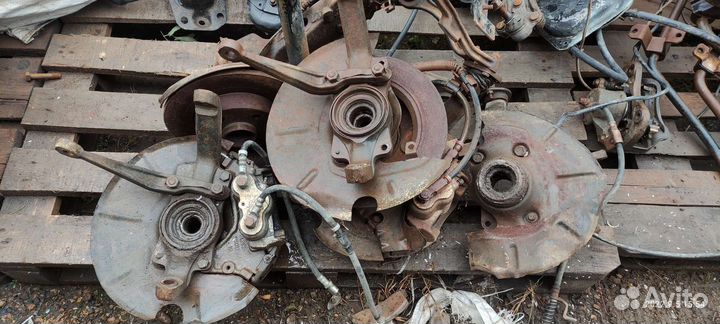 Кулак,ступица Ваз 2121/2131 Нива