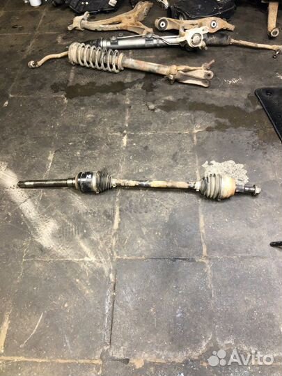 Привод полуось передний правый Mercedes-Benz