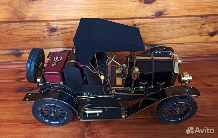 Эксклюзивный, очень красивый подарок