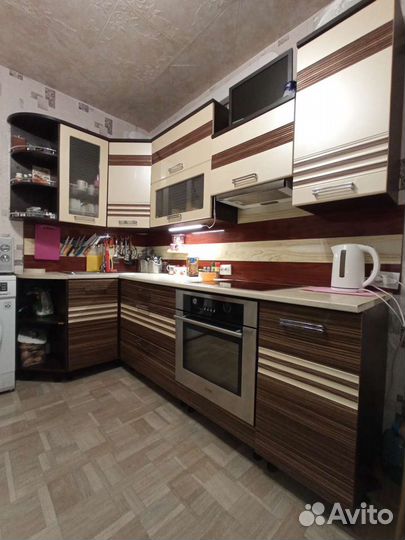 Кухонный гарнитур, за все. Торг