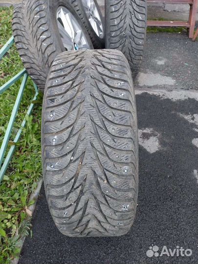 Yokohama Ice Guard Stud IG55 255/55 R18