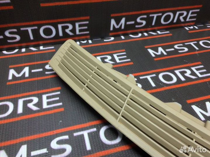 Решетка вентиляционная задней полки Bmw 5-Series