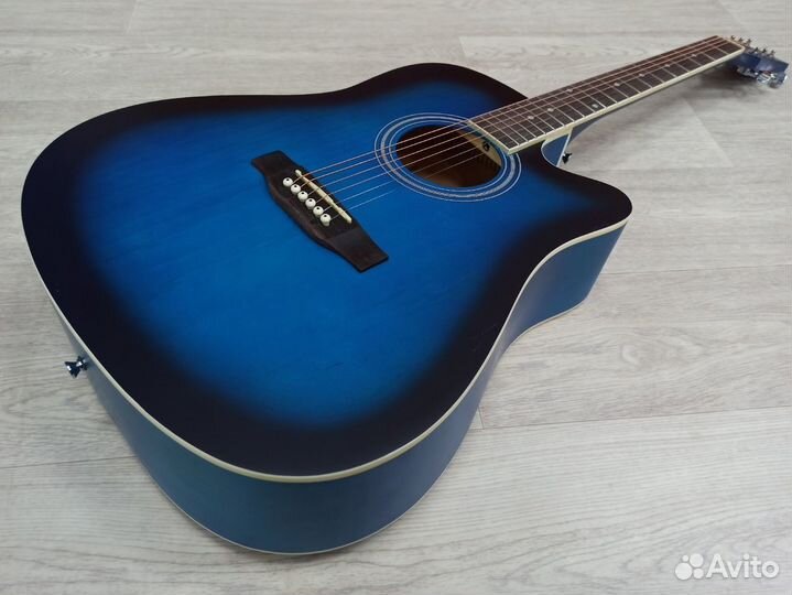 Новая акустическая гитара