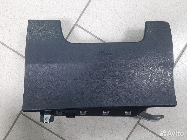 Подушка колен водителя Toyota Rav4 40-2019 (12-19)