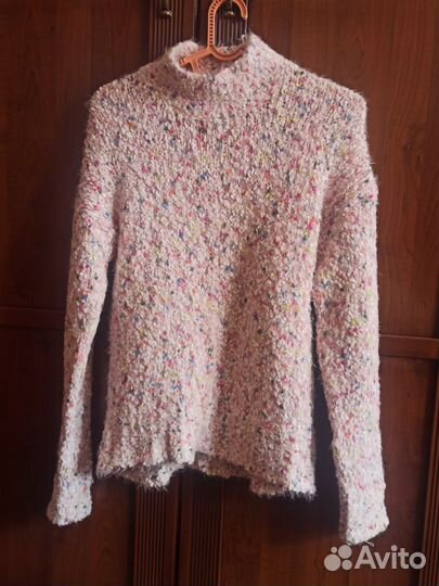 Женские вещи в ассортименте