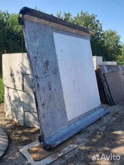Шторка на полуприцеп в разбор. Запчасти бу